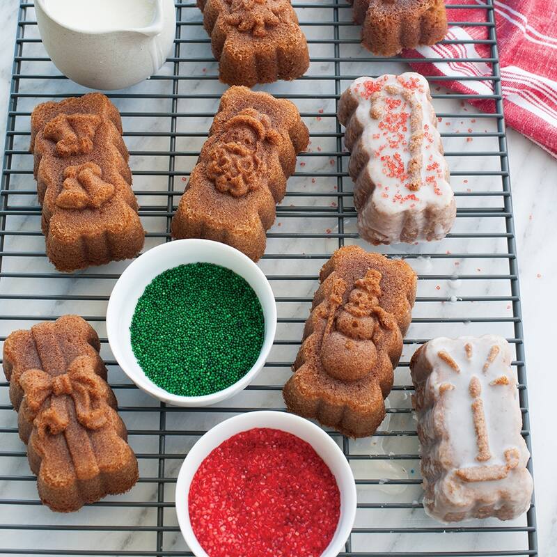 Nordic Ware Pro-Cast Holiday Mini Loaves Pan
