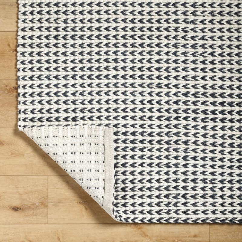 Livabliss Sundance Casual Dots Area Rug