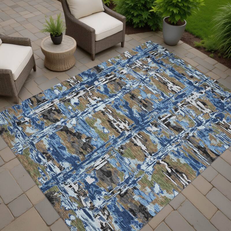 Machine Washable Indoor/ Outdoor Casual Fowler Chantille Rug