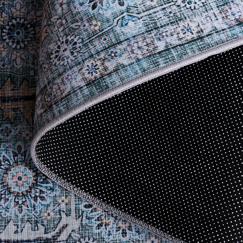 SAFAVIEH Tucson Vili Machine Washable & Slip Resistant Rug