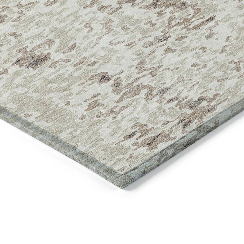 Machine Washable Indoor/ Outdoor Abstract Chantille Rug