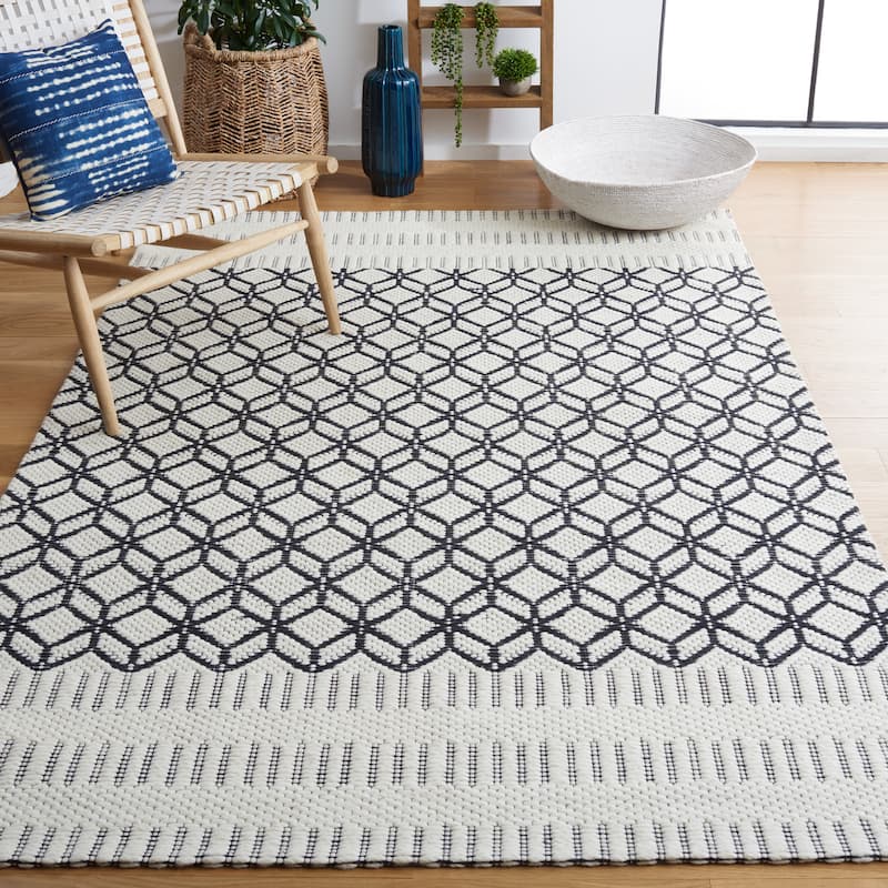 SAFAVIEH Handmade Vermont Toya Geometric Wool Rug - 3' x 5' - Ivory/Black