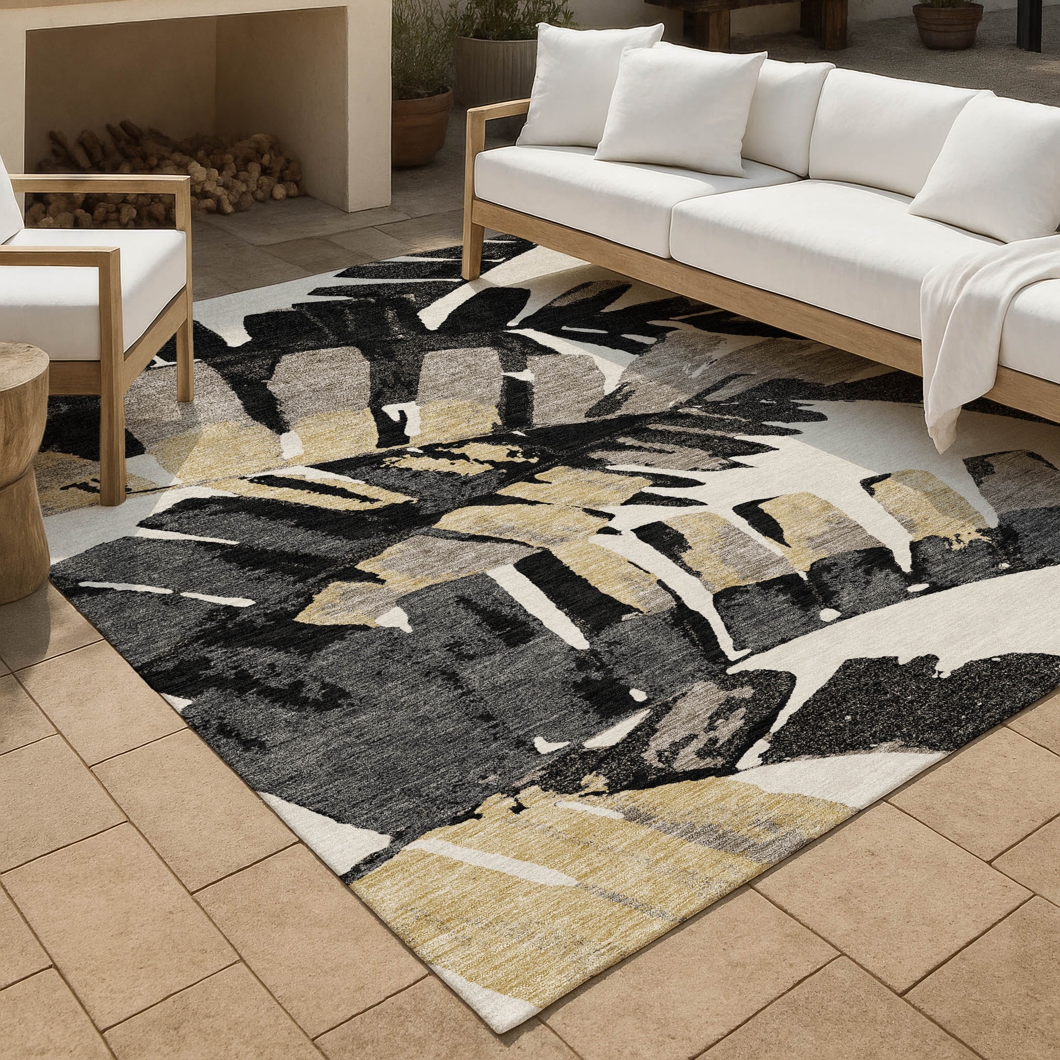Machine Washable Indoor/ Outdoor Floral Hayti Chantille Rug