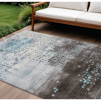 HomeRoots Geometric Transitional Rectangle Outdoor Rug