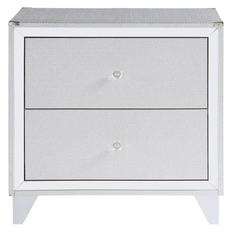 Chelle Silver 4-Piece Panel Bedroom Set with Mirror Trim