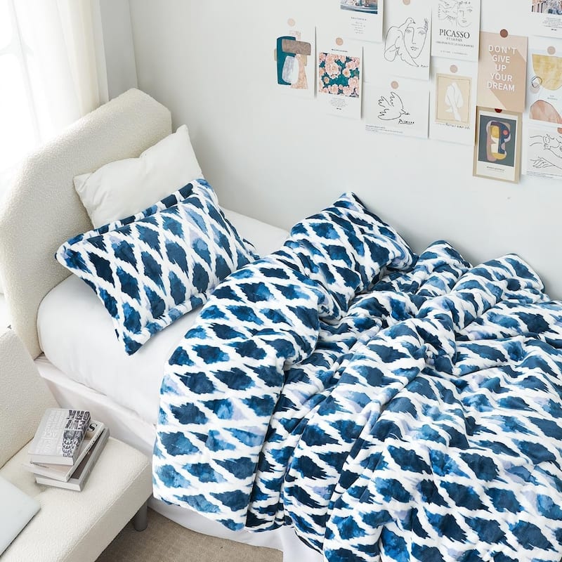 Love Thick® - Cuddly Coma Inducer Oversized Comforter Set - Arizona Blue Nights