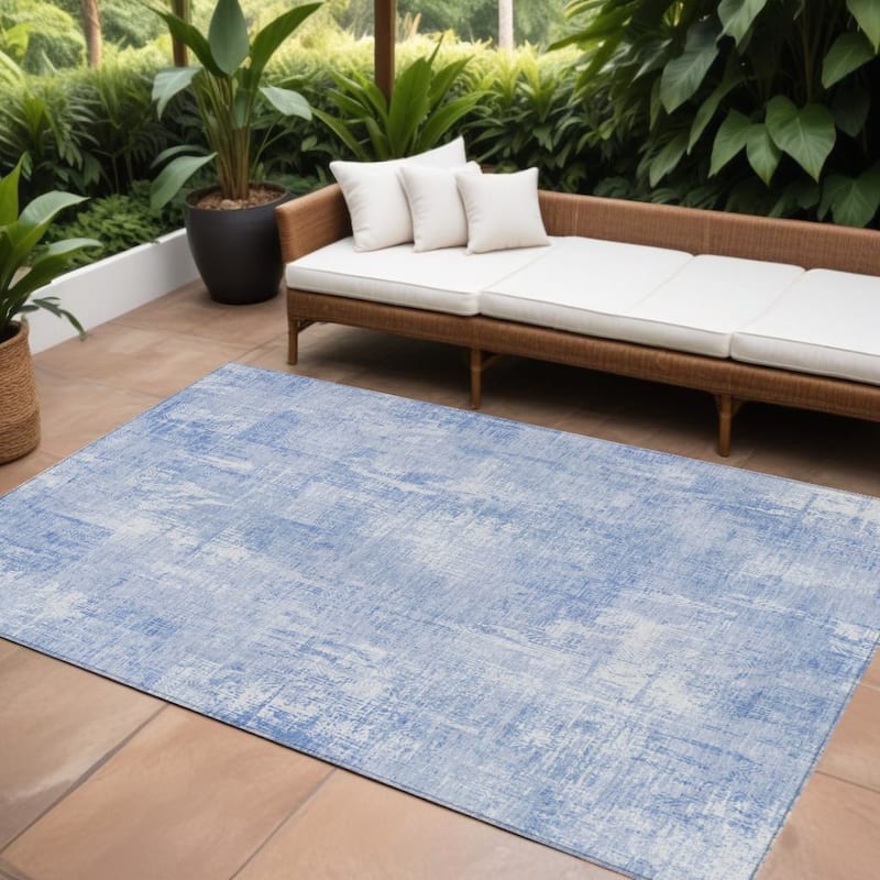 HomeRoots Abstract Transitional Rectangle Outdoor Rug - 8' X 10'