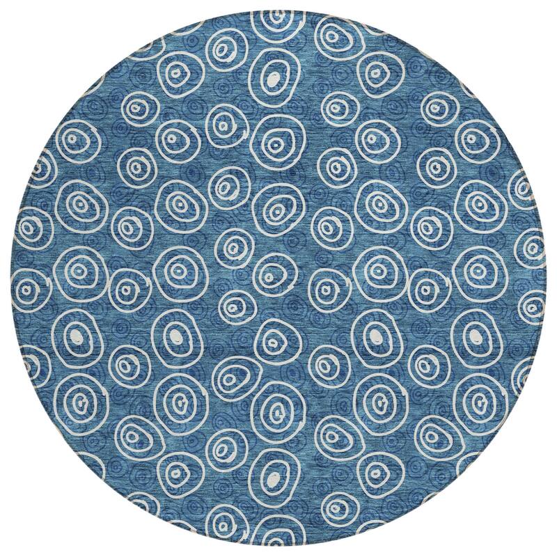 HomeRoots Geometric Transitional Rectangle Outdoor Rug - 8' Round