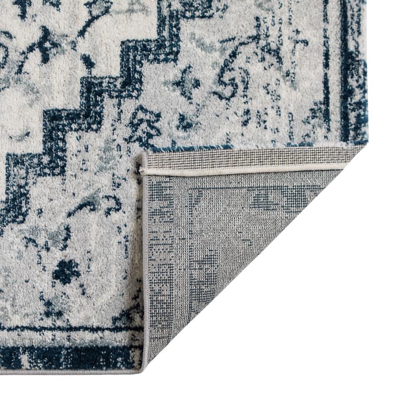 Alvia Yana Medallion Area Rug