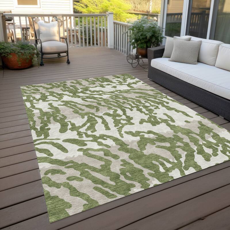 Machine Washable Indoor/ Outdoor Chantille Abstract Animal Print Rug