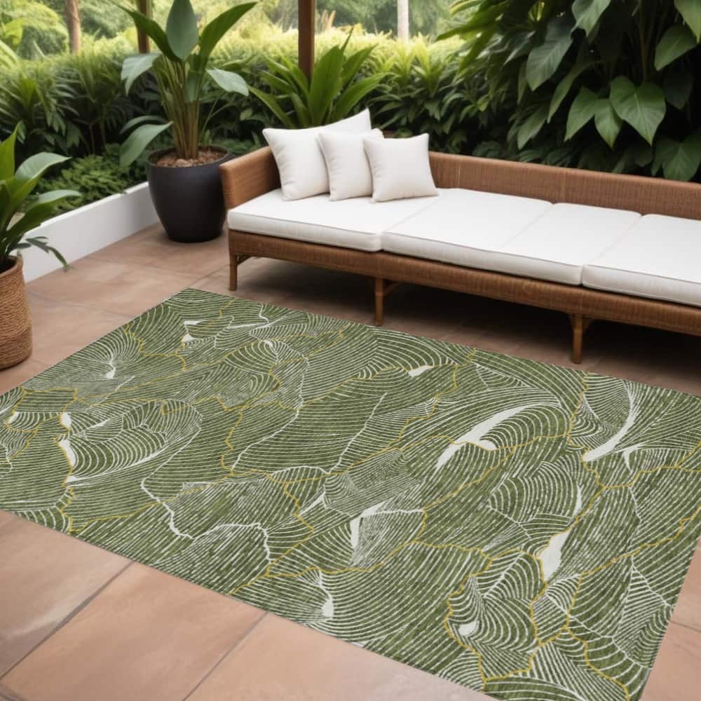 HomeRoots Abstract Transitional Rectangle Outdoor Rug