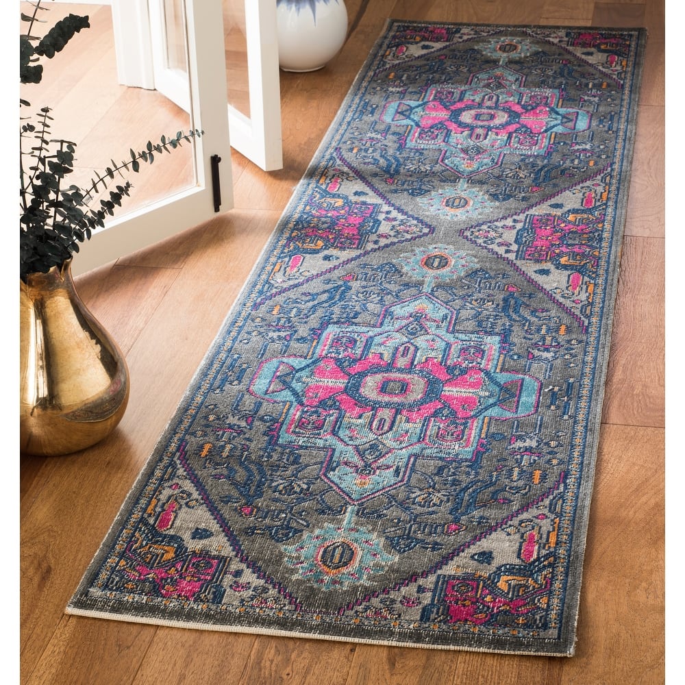 SAFAVIEH Artisan Cintia Distressed Oriental Rug