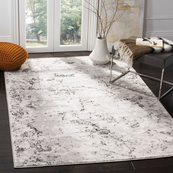 Safavieh Skyler Nemesia Modern Rug. Opens flyout.