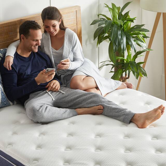 American Bedding 12 Inch Plush Pillow Top Hybrid Mattress