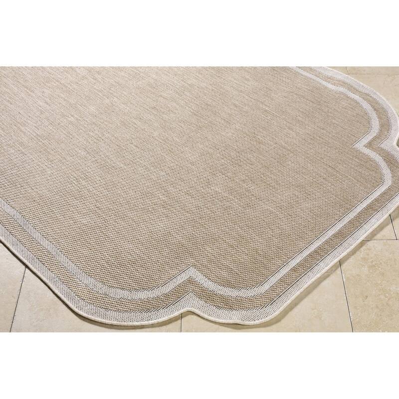 Livabliss Miami Beach Traditional Indoor/Outdoor Area Rug