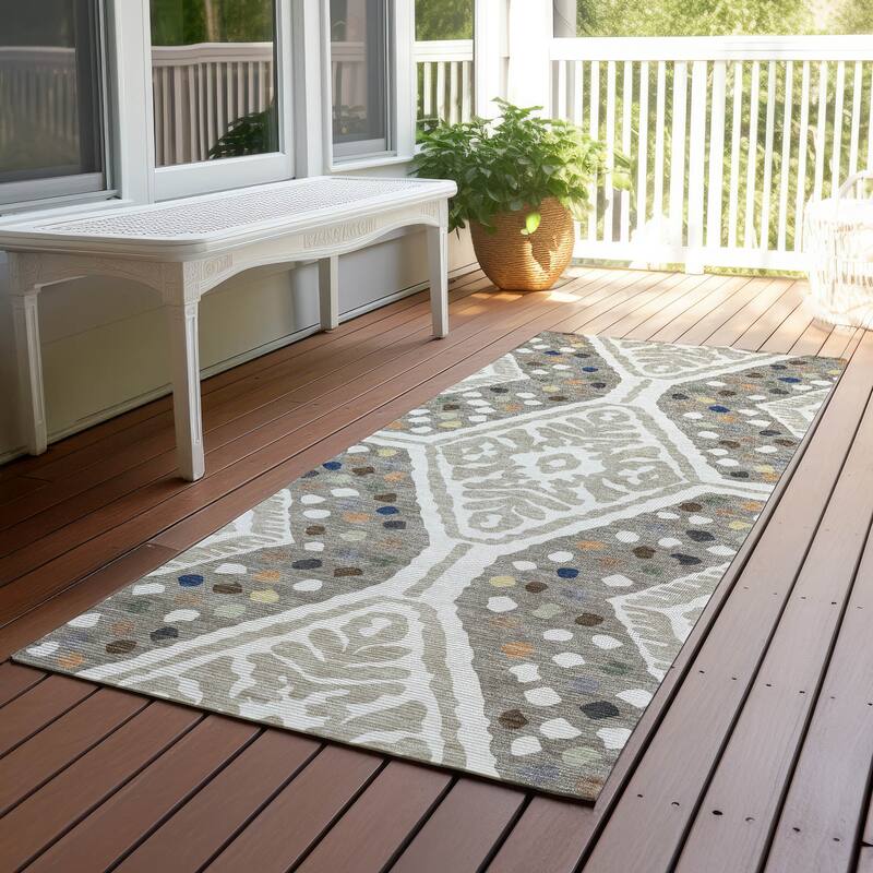Machine Washable Indoor/ Outdoor Global Nipsey Chantille Rug - Ivory - 2'3" x 7'6"