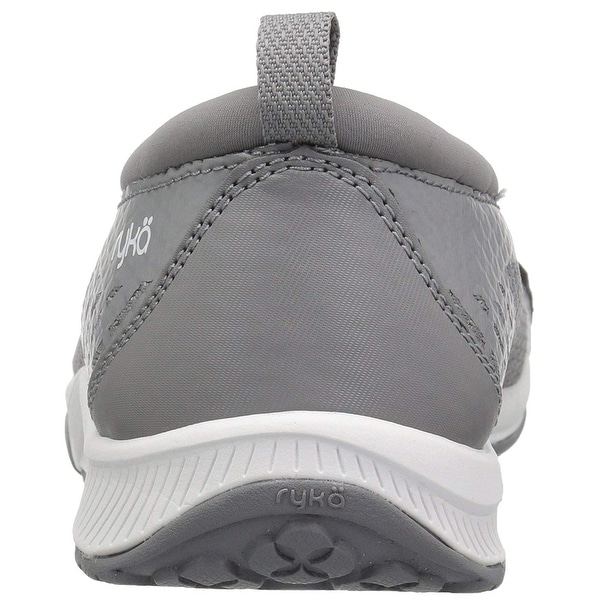 ryka finesse flat