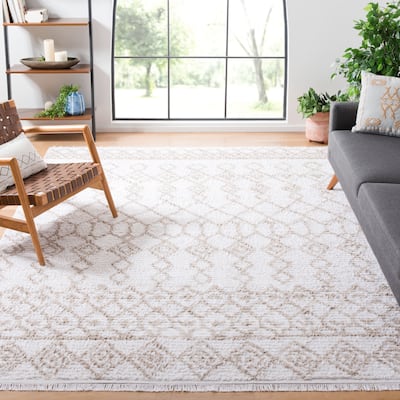 SAFAVIEH Augustine Teodosia Moroccan Boho Fringe Rug