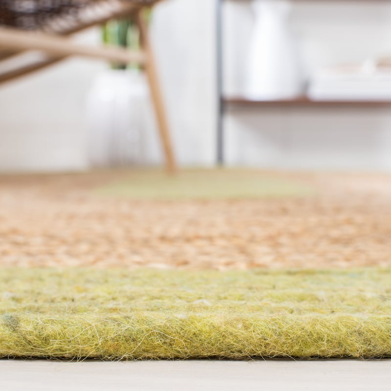 SAFAVIEH Handmade Braided Hvonn Jute Rug