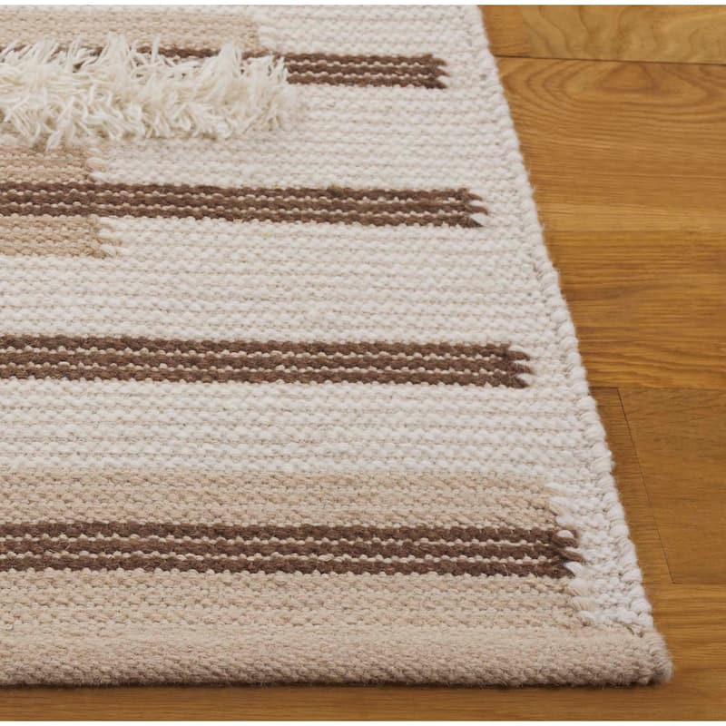 SAFAVIEH Handmade Kenya Herta Striped Wool Rug