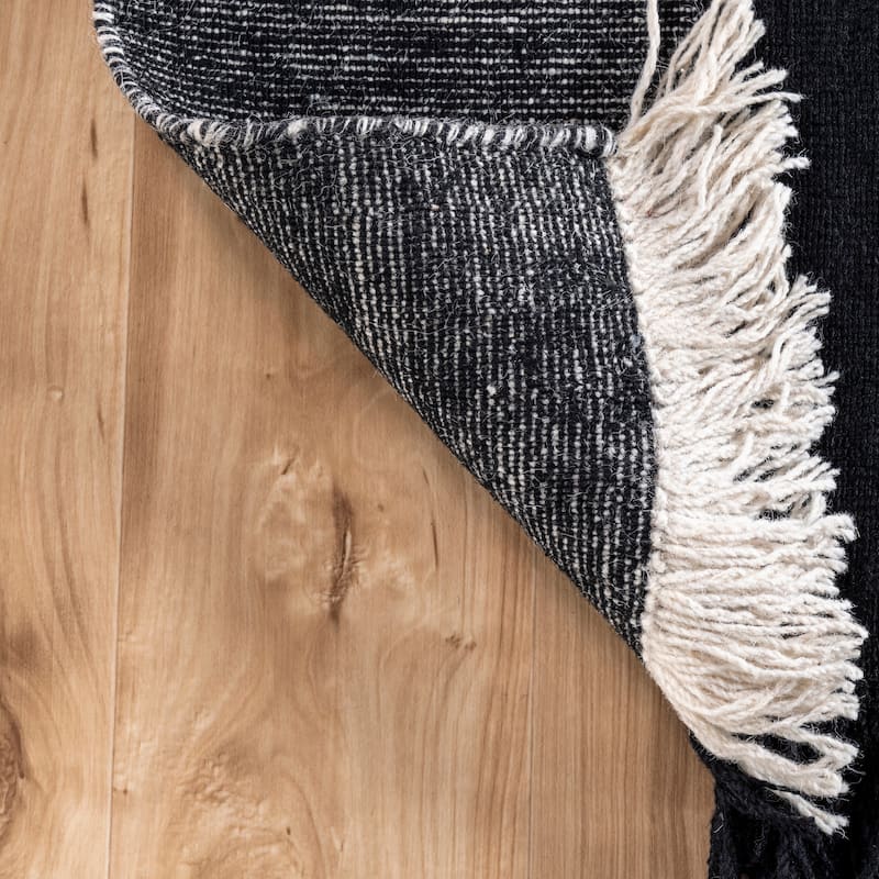 Nuloom Fay Buffalo Plaid Fringe Area Rug