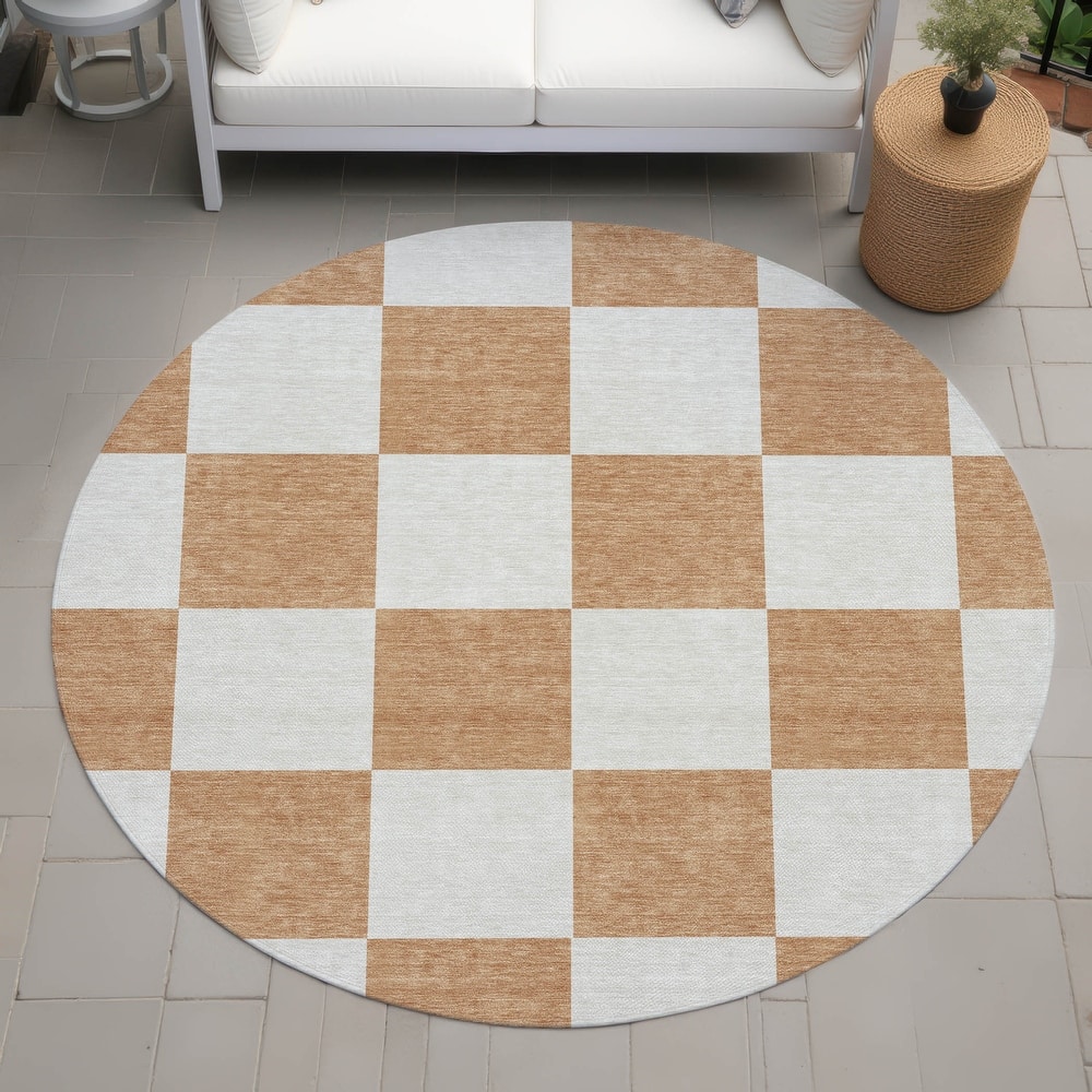 Machine Washable Indoor/ Outdoor Modern Checker Chantille Rug
