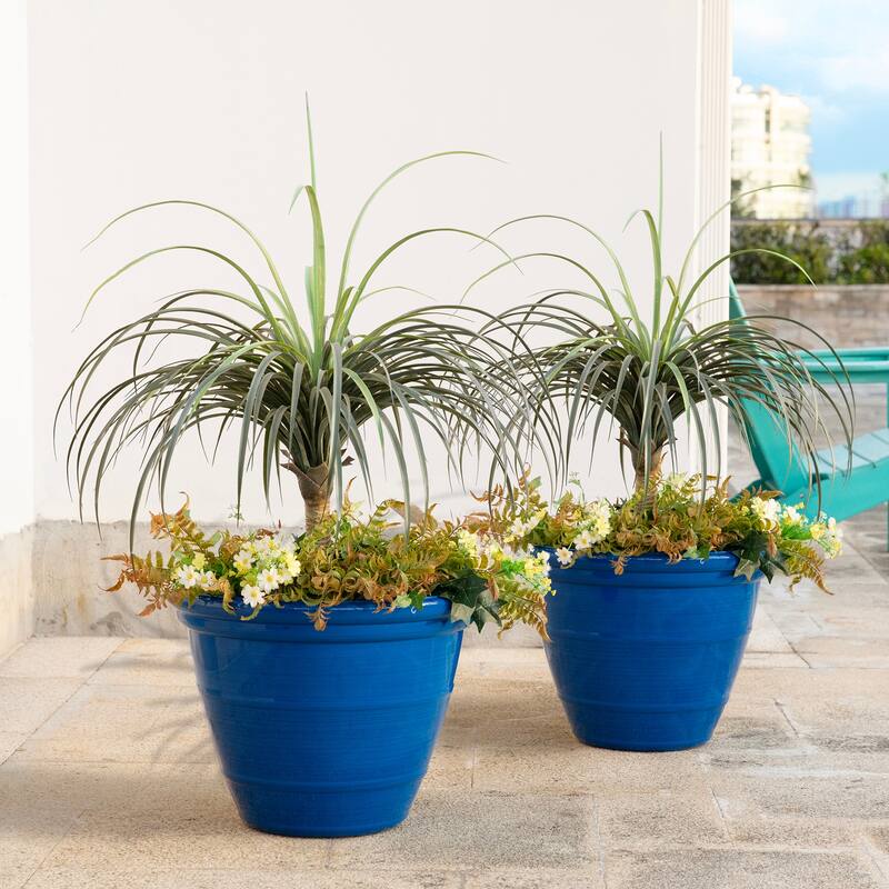 Glitzhome Set of 2 Round Cobalt Blue/Turquoise/Red Faux Ceramic Pot Plastic Planter - 19.5"D-Cobalt Blue