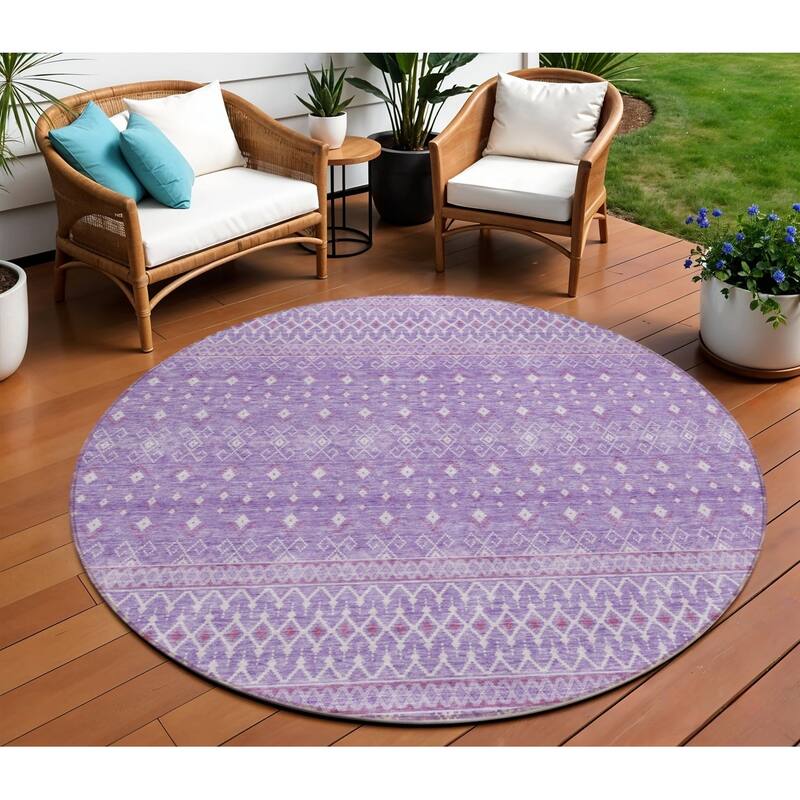 HomeRoots Tribal Transitional Rectangle Outdoor Rug - 8' Round