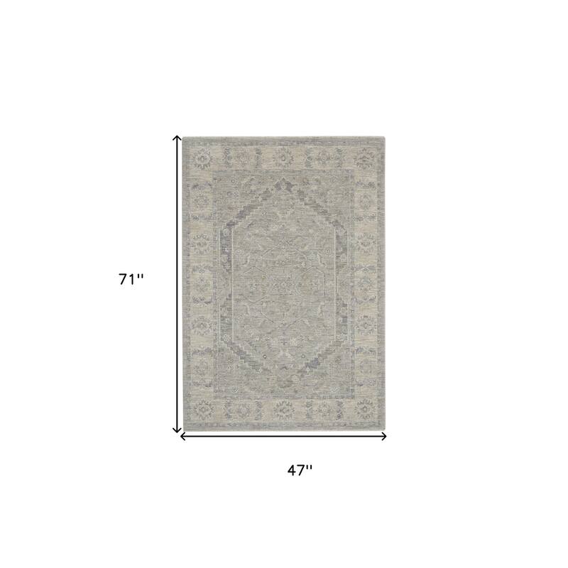 Power Loomed Floral Traditional Area Rug - 71' X '47' X '0.5