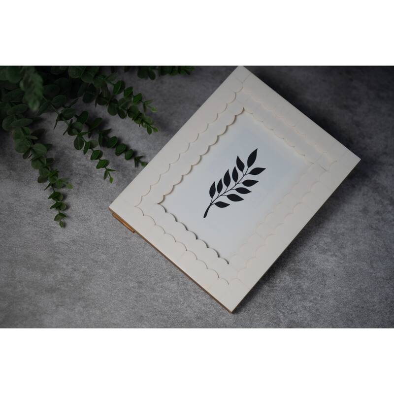 Rectangular Flower Border Picture Frame - for 5" x 7" Photo - White