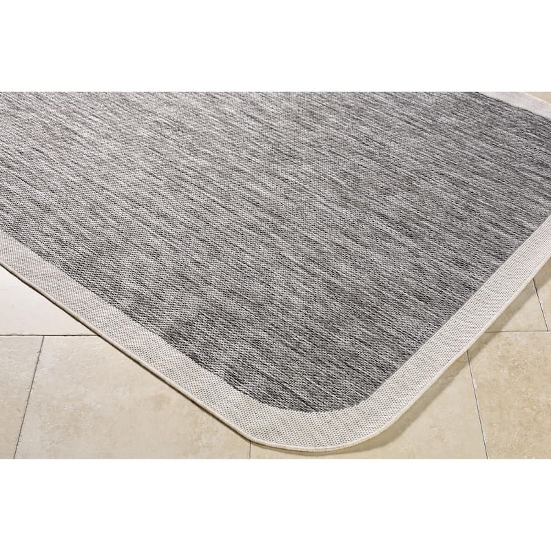 Livabliss Miami Beach Traditional Indoor/Outdoor Area Rug