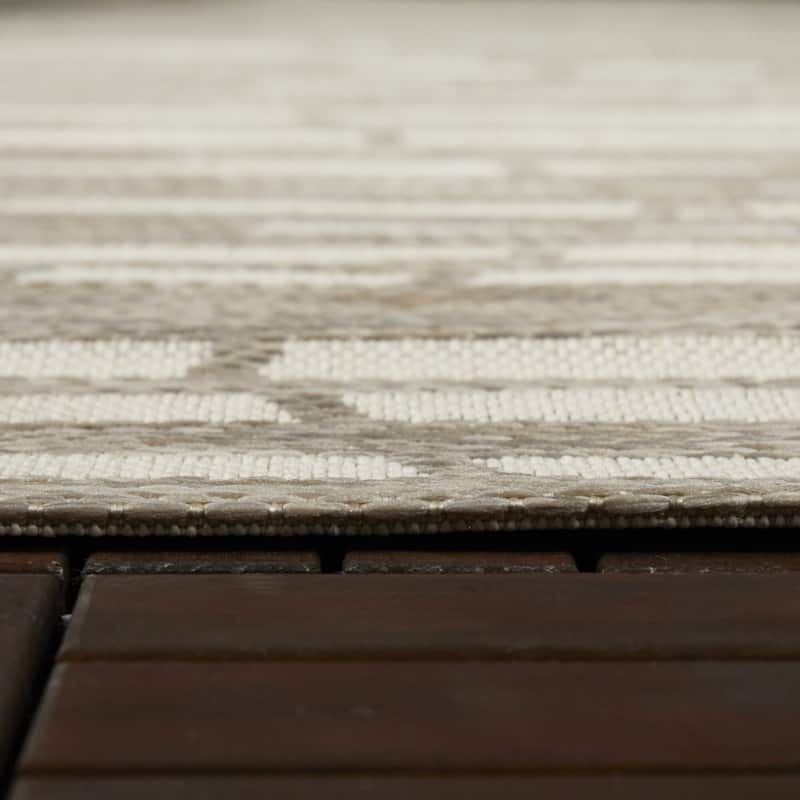 Degas Striped Trellis Indoor/Outdoor Area Rug