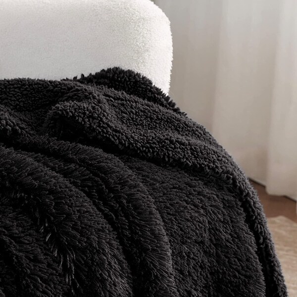 BEDSURE Winter Warm Faux Fur Throw Blanket - Bed Bath & Beyond