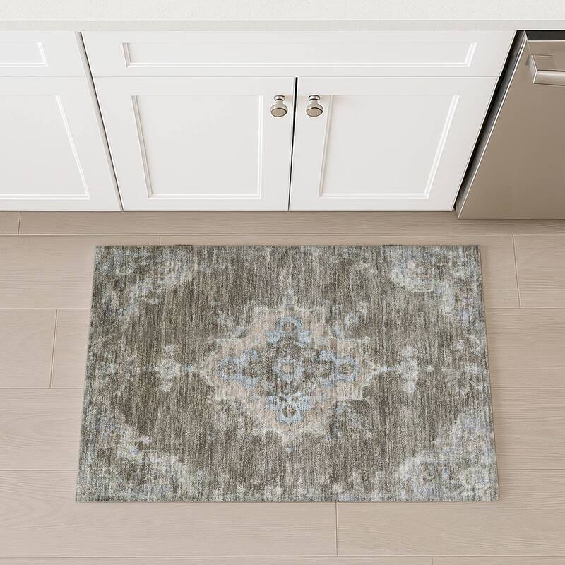 Machine Washable Indoor/ Outdoor Traditional Tabriz Chantille Rug