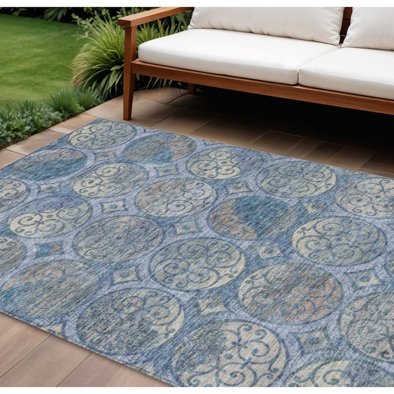 HomeRoots Trellis Transitional Rectangle Outdoor Rug - 10' X 14'