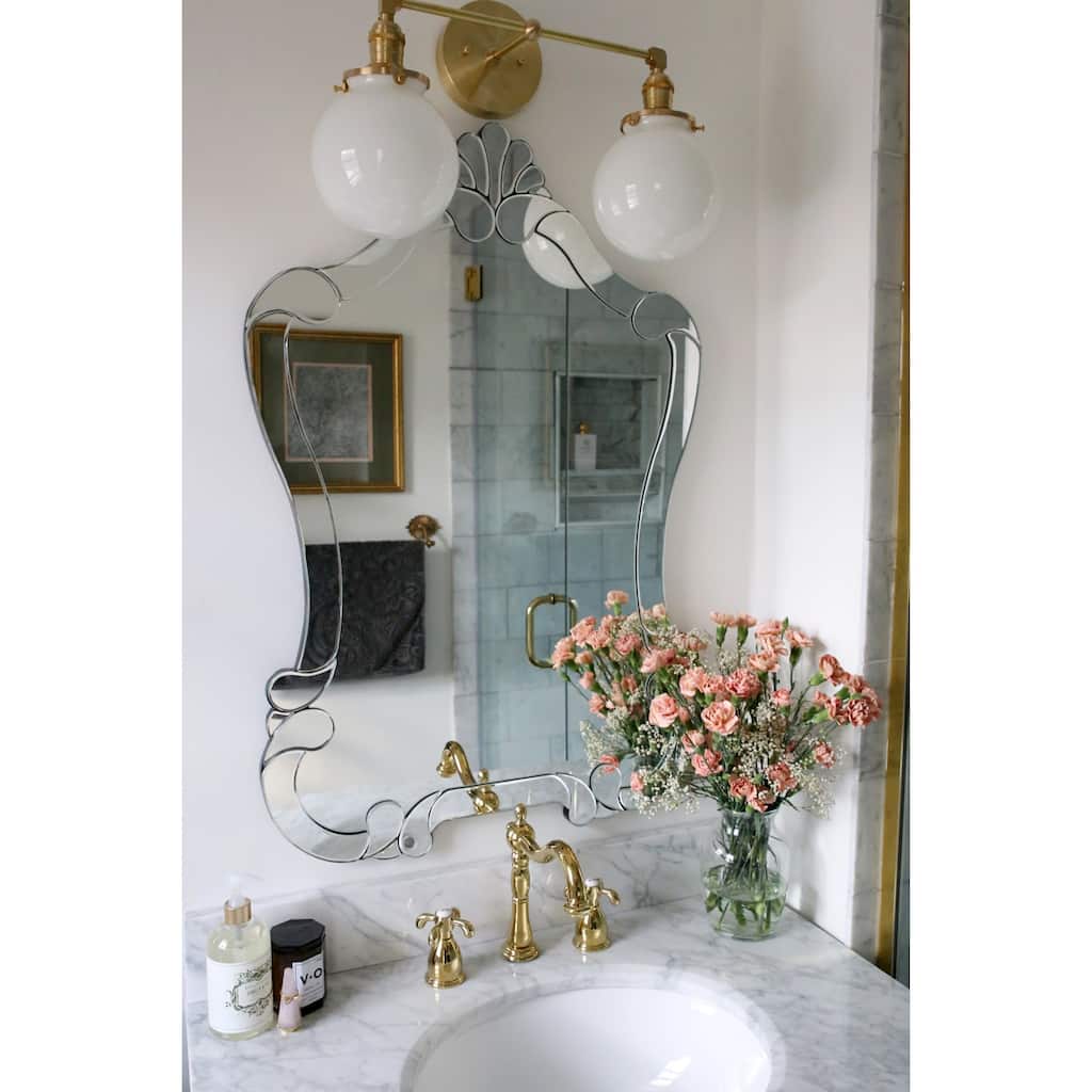 French Country 8 in. Widespread Bathroom Faucet in Polished Brass