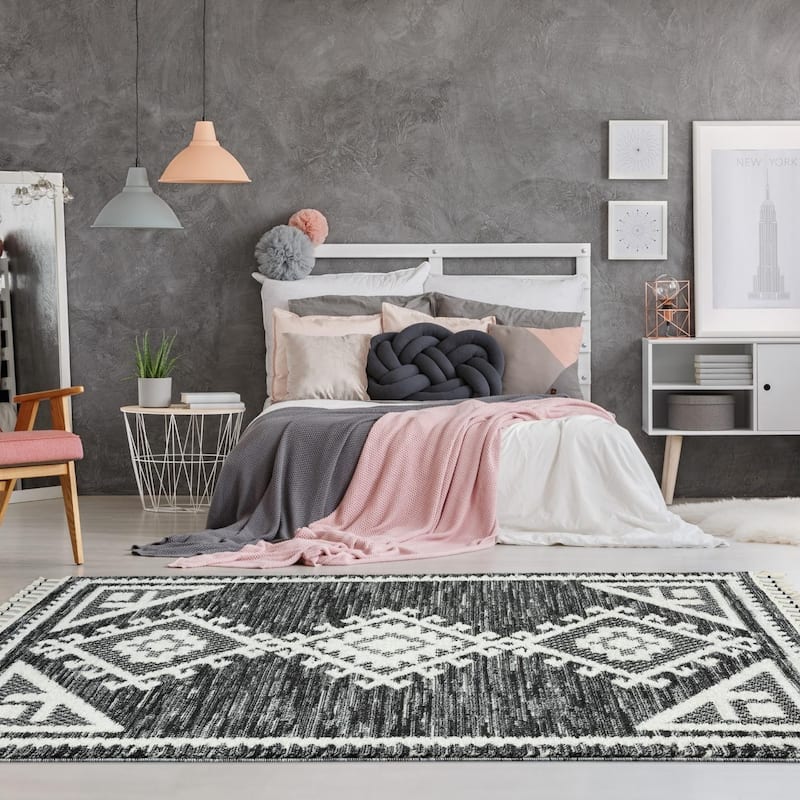 Luxe Weavers South Western Fringe Geometric Area Rug for Living Rooms