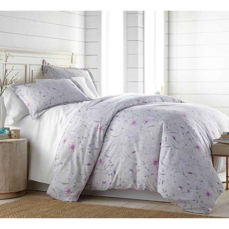 Vilano Plush All Seasons Secret Meadow Down Alternative 3-piece Comforter