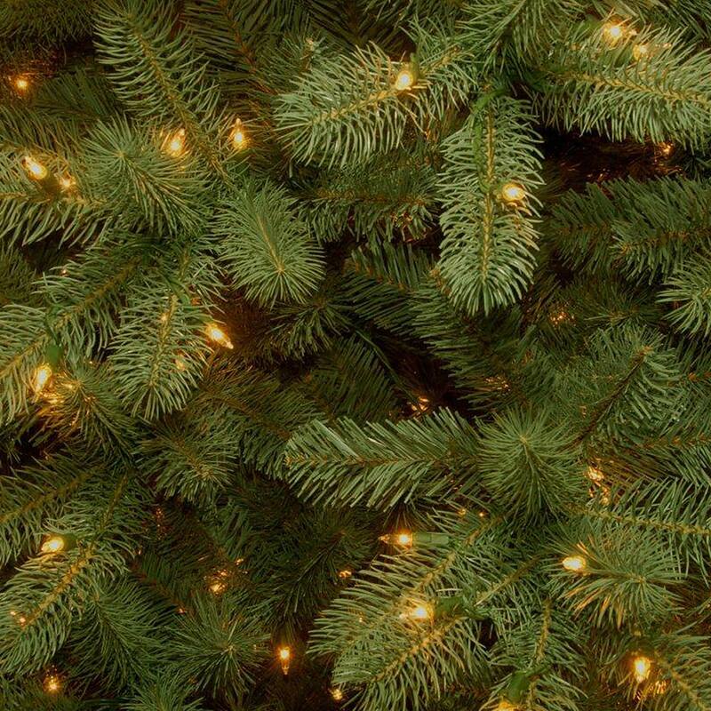 National Tree Company 7.5-foot Lakewood Spruce Tree with Dual Color LED Lights