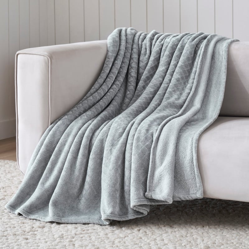 Superior Alaska Quilted Diamond Plush Fleece Blanket For Couch or Bed - Throw - Platinum