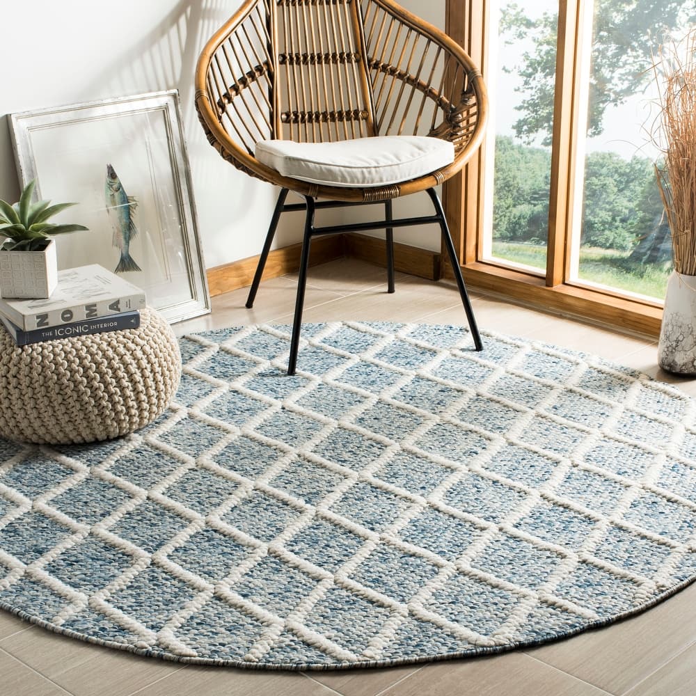SAFAVIEH Handmade Natura Adelma Wool Rug