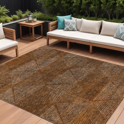 HomeRoots Geometric Transitional Rectangle Outdoor Rug