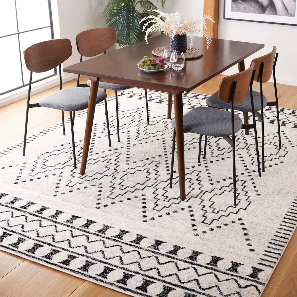 SAFAVIEH Tulum Velma Moroccan Boho Rug