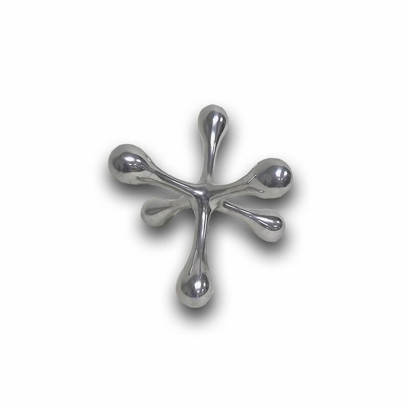 HomeRoots 5" Silver Finish Decorative Jack - 5' X '6' X '5