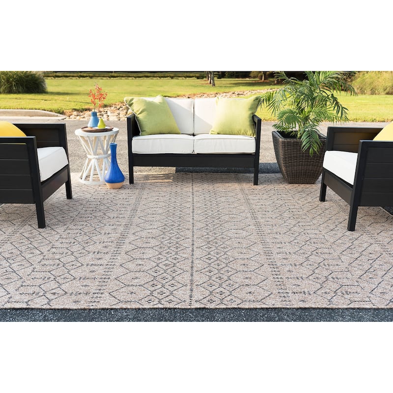 Seros Scandinavian Geometric Indoor/Outdoor Area Rug