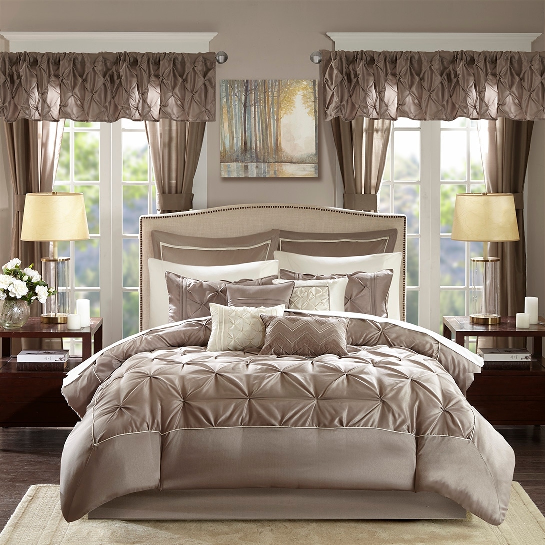Madison Park Joella Transitional Plaid 24-Piece Room in a Bag with Window Panels and Sheet Set and Decorative Pillows