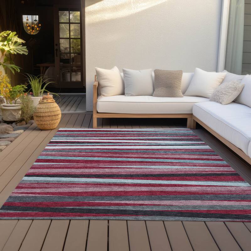 Machine Washable Indoor/ Outdoor Modern Stripes Chantille Rug