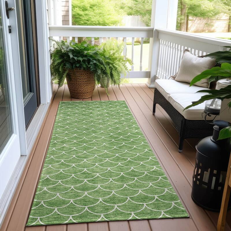 Machine Washable Indoor/ Outdoor Chantille Modern Geo Rug - Green - 2'3" x 7'6"