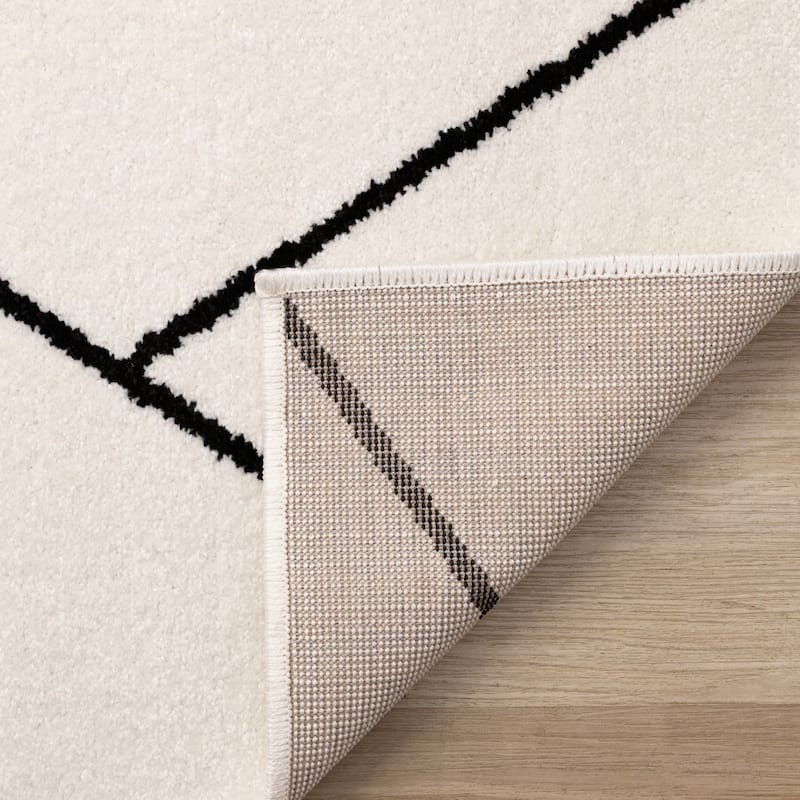 White Black Modern Geometric Trellis Design Rug