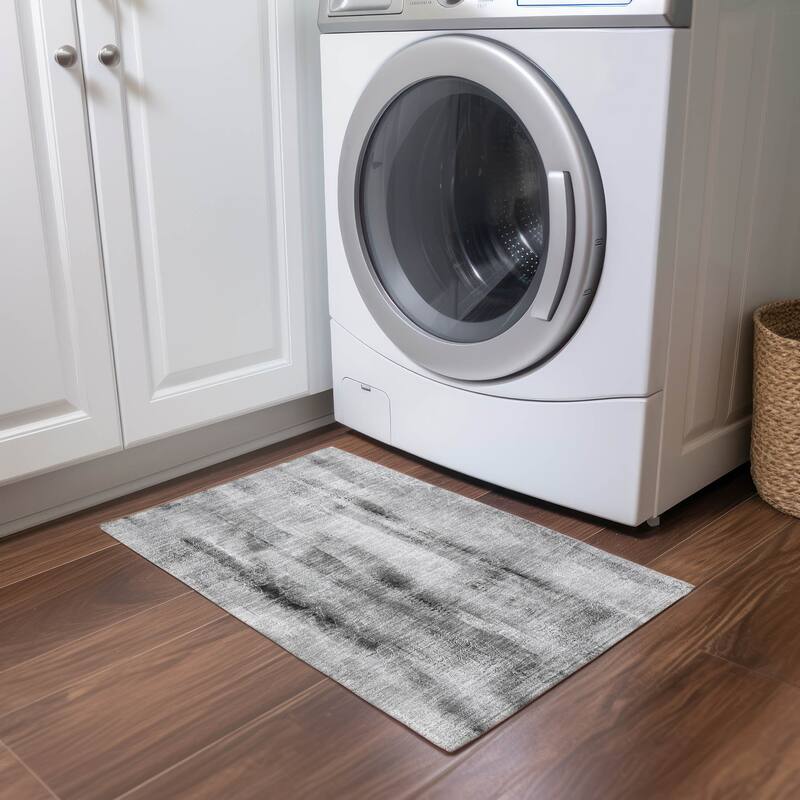 Machine Washable Indoor/ Outdoor Modern Imprints Chantille Rug